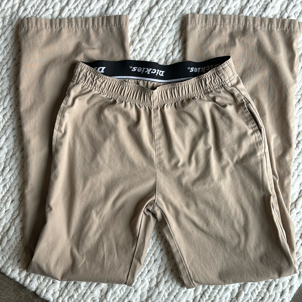 Dickies NWOT Scrub pants XS Khaki, 3 pockets, elastic waist band